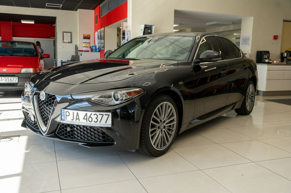 Alfa Romeo Giulia 2.0 280 KM | Luxury | Gotowy do jazdy |