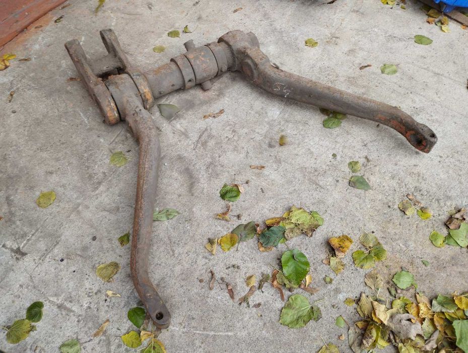 Навіска трактора  ДТ-75, навеска, ричаги, плита