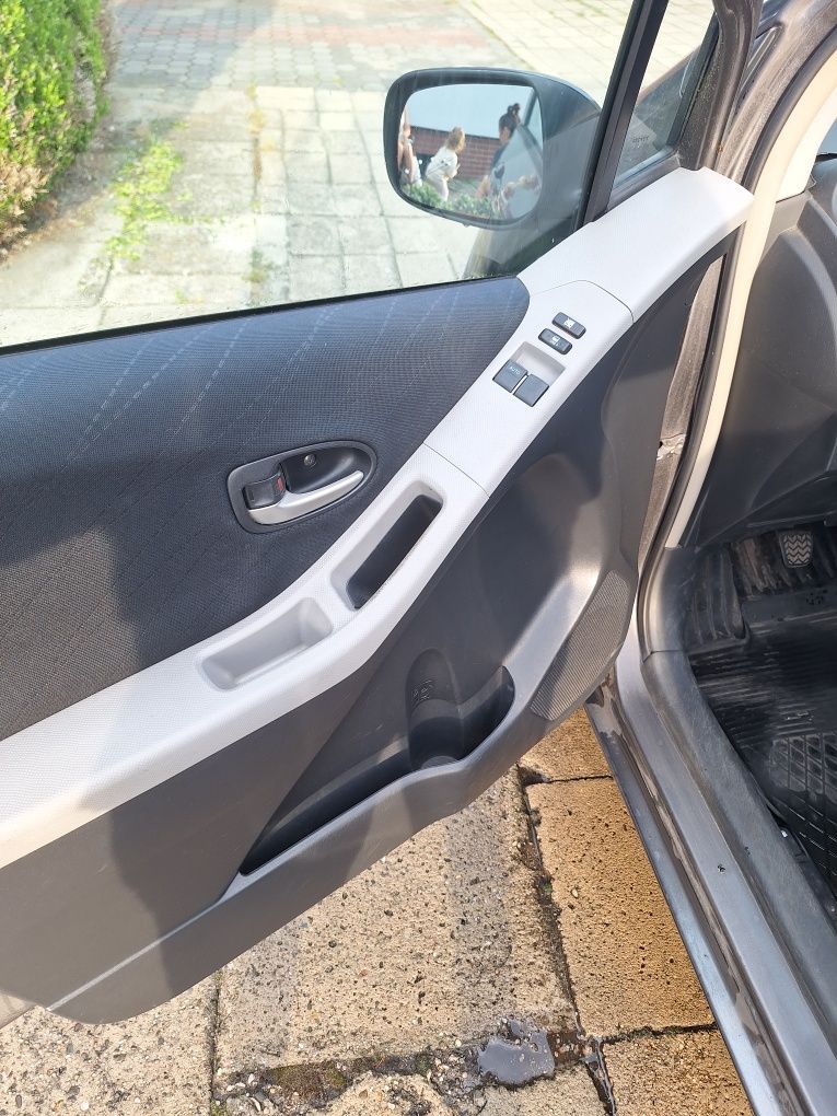 Okazja Toyota Yaris 1.4d sprawna mały przebieg.