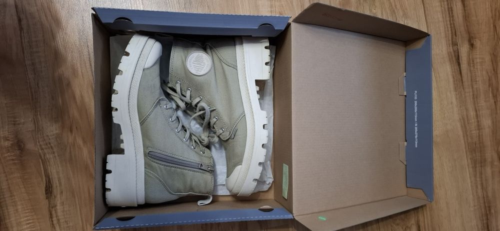 Buty Palladium rozmiar 39 damskie