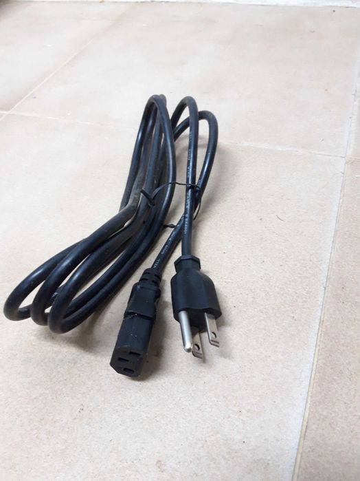 Cabos de alimentação
