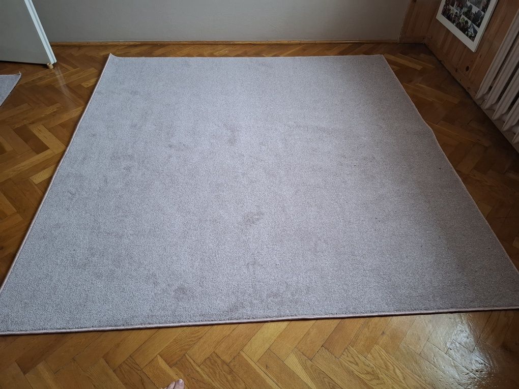 Dywan 2x2m pudrowy róż, nowy