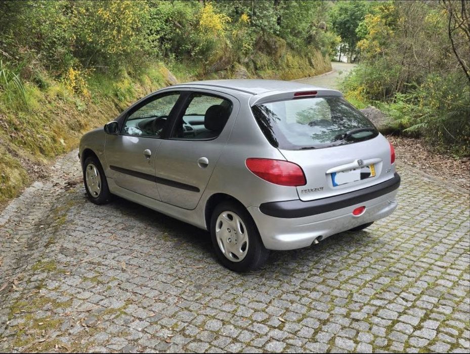 Peugeot 206 1.1