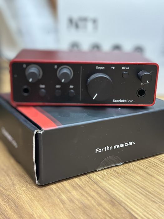 Звукова карта 4 покоління Focusrite Scarlett Solo.