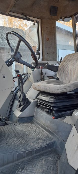 Massey Ferguson 3055 nie Renault Case john deere