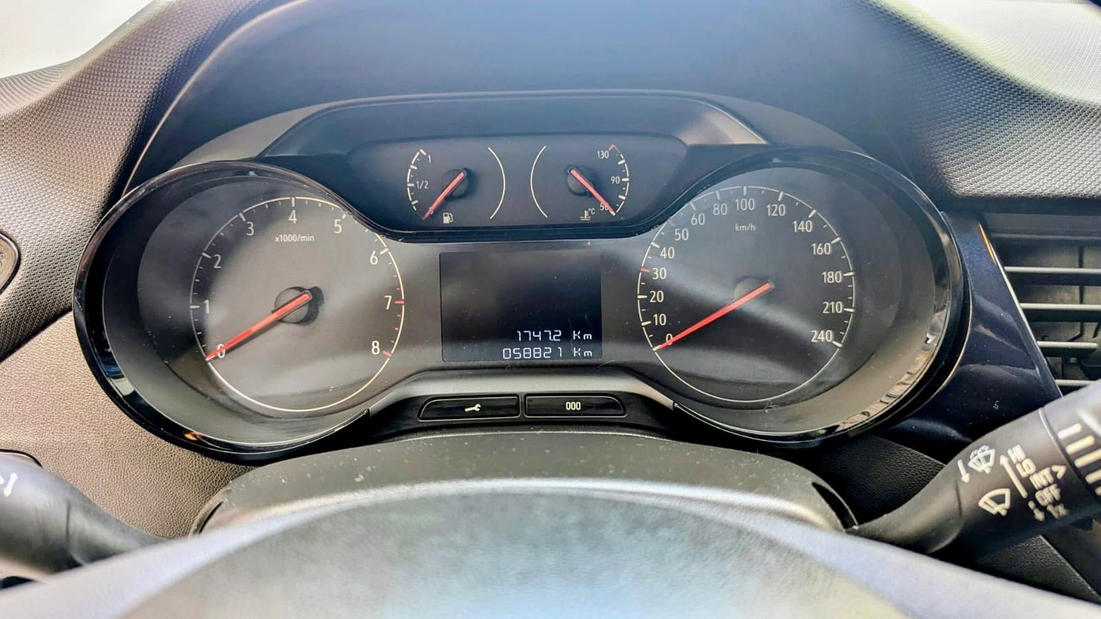 Opel Crossland 1.2 120 Anos – 2019 | Gasolina | 59.000 km | Impecável