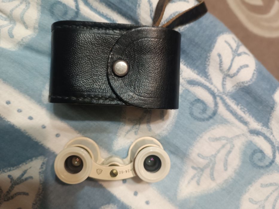 Бінокль театральний оперний