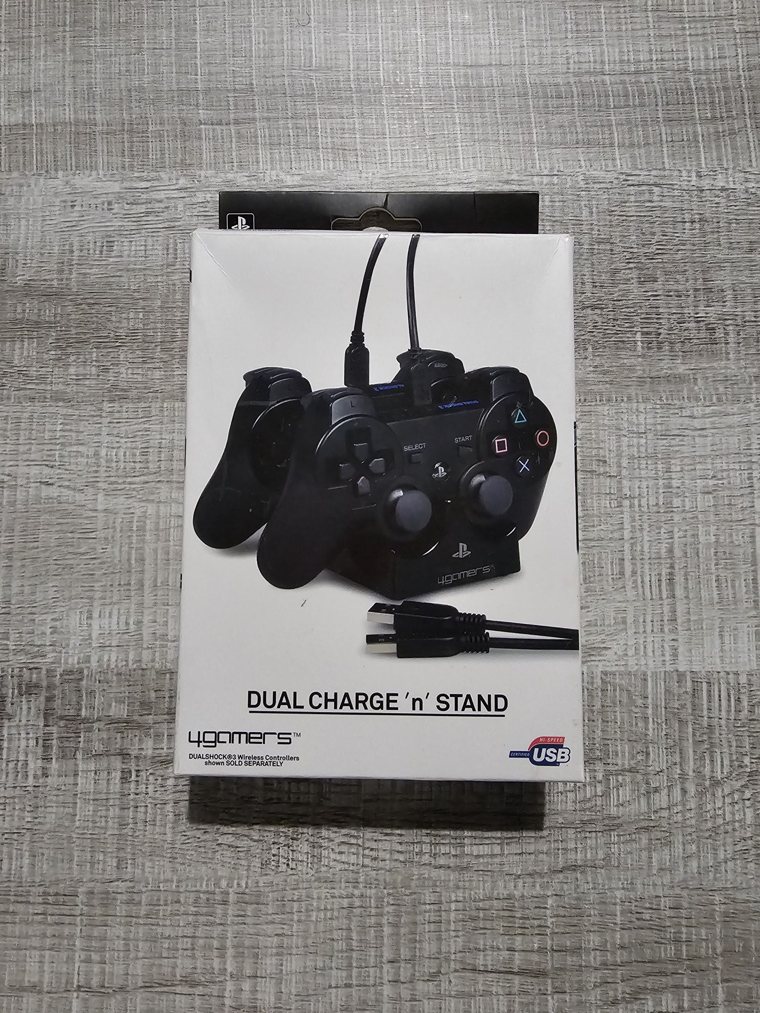 Vendo base para comandos PS3