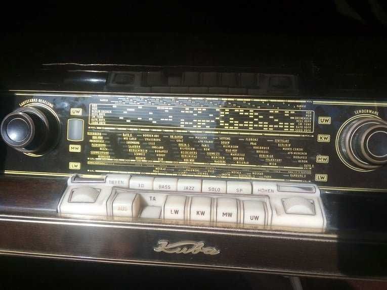 Kuba - Carmen 57 Radio Gramofon Barek