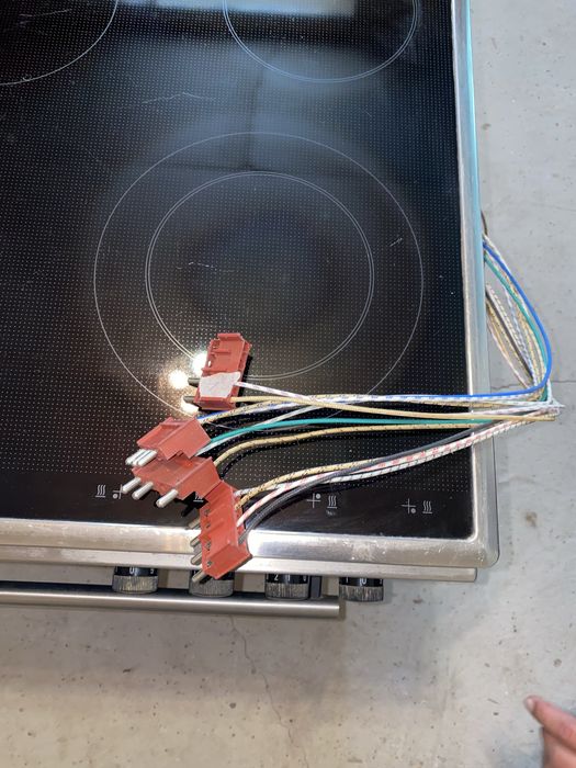 Продам духовой шкаф с варочной поверхностью