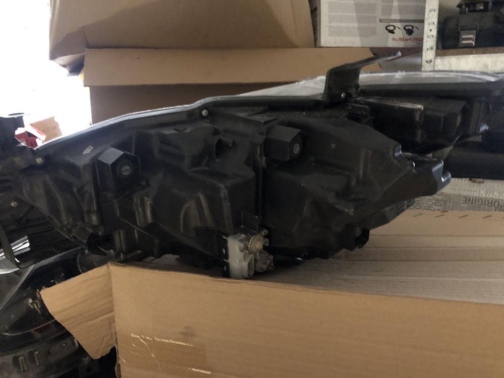Фары левая правая адаптивная LED MAZDA 6 2012-2018 gmg951041E