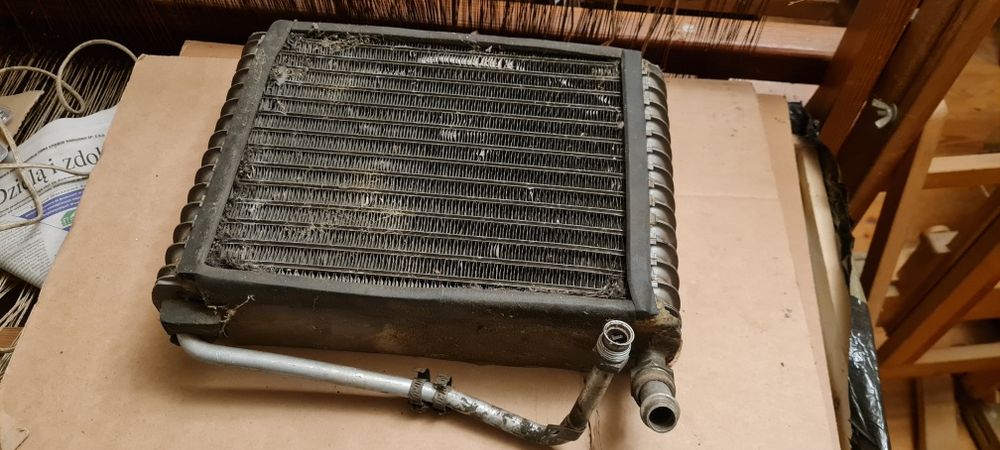 Mitsubishi l300 4x4 Delica kolektor wydechowy i ssący wymiennik klimy