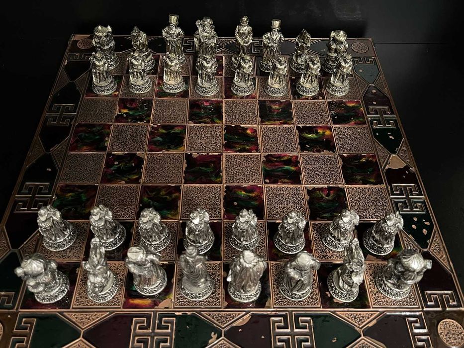 Металлические шахматы