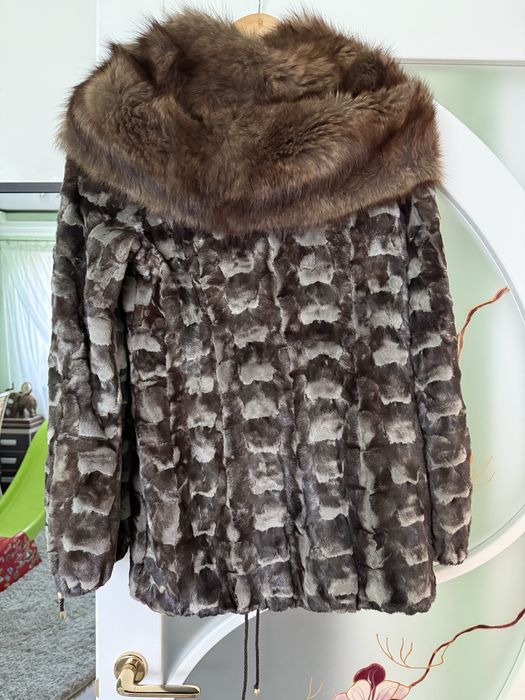 Натуральна норкова шуба