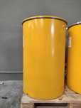 Bidão em chapa amarelo