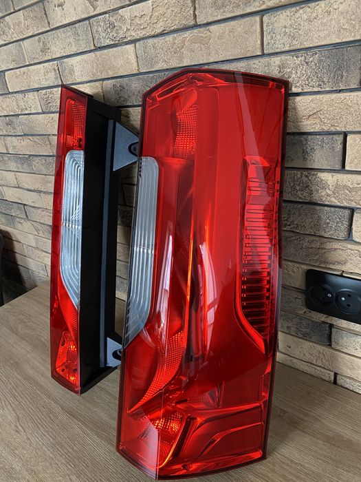 Стоп задній Mercedes Sprinter 907 910 Фонарь правий лівий