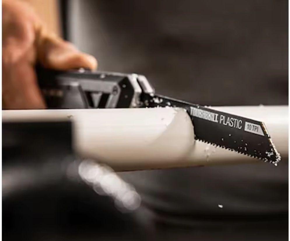 Складная ножовка пила ToughBuilt TB-H4S5-23FU со сменными полотнами