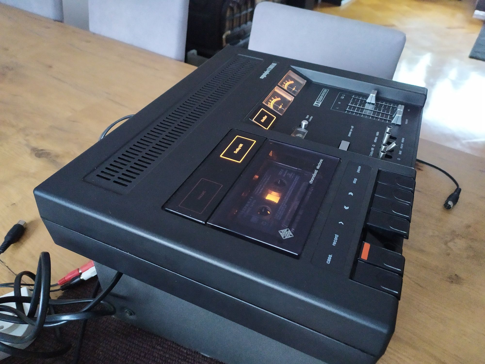 Magnetofon Telefunken C 2400 HiFi przegląd
