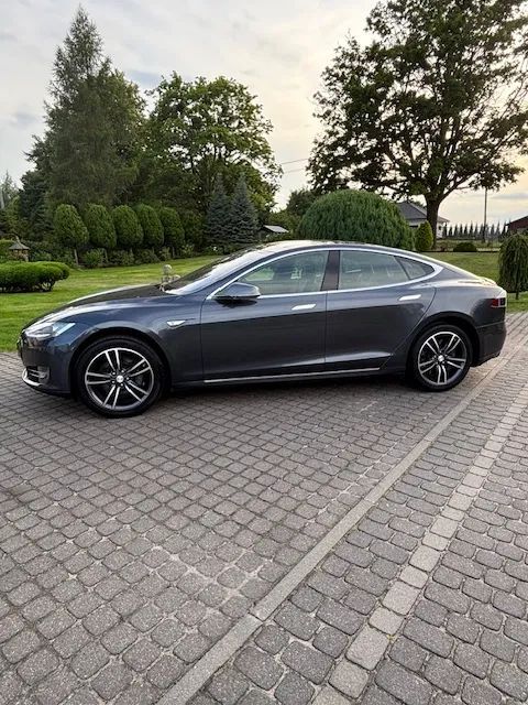Tesla Model S TESLA S 85D wersja EU, 2015 rok 142500 km (FUSC) darmowe ładowanie