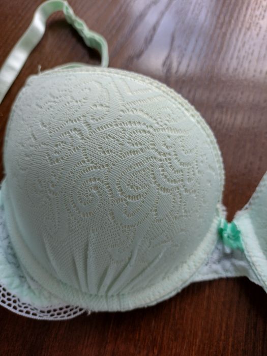 Елегантний ліф відомого бренду білизни Lora Iris