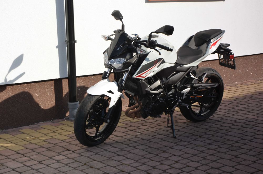 kawasaki z400 rok 2022