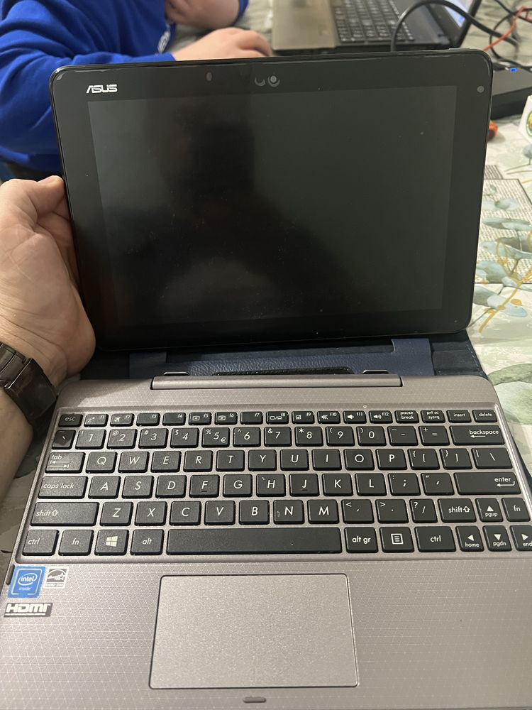 Asus Transformer Book