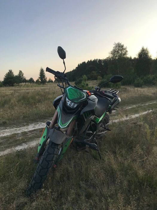 Продам мотоцикл  на документах