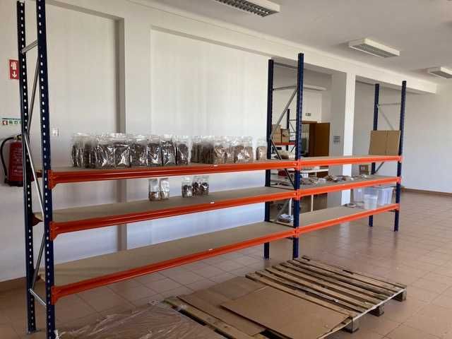 Racks de Armazém de Picking para venda em ótimo estado 250 x 270 x 50