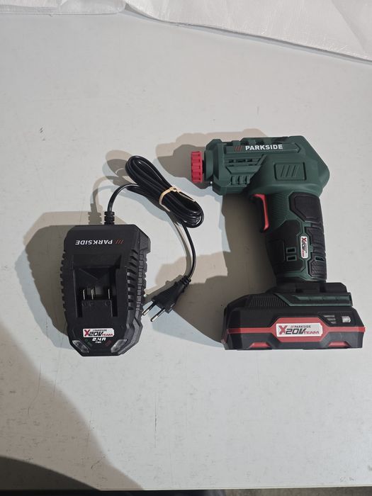 Compressor recarregável PARKSIDE 20V.