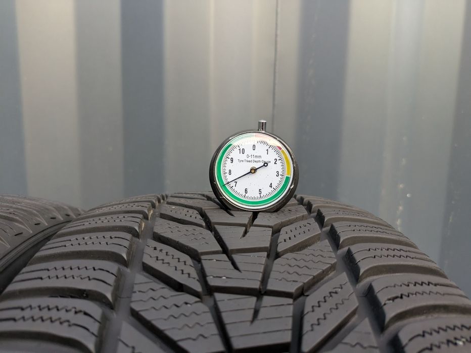235/45R18 Hankoook WinterIcept Evo 3 Zima