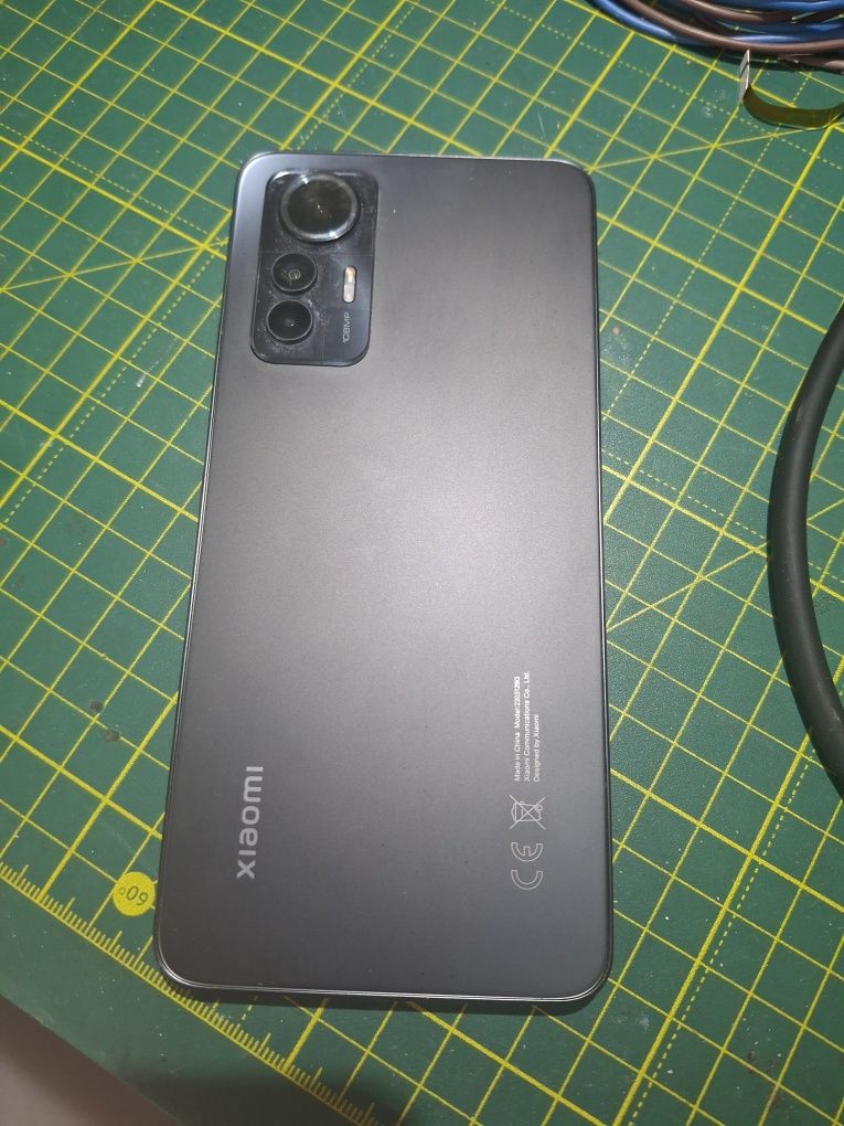 Смартфон xiaomi 12 Lite 8/128