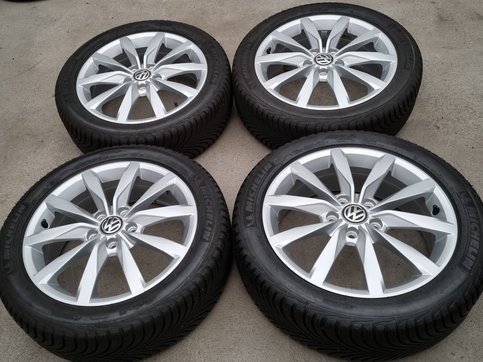 Koła Zimowe Alu 17" VW Golf VII VI V Touran Caddy 5x112 SuperStan Oryg