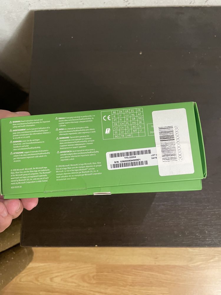 Продам коробку от геймпада xbox one s