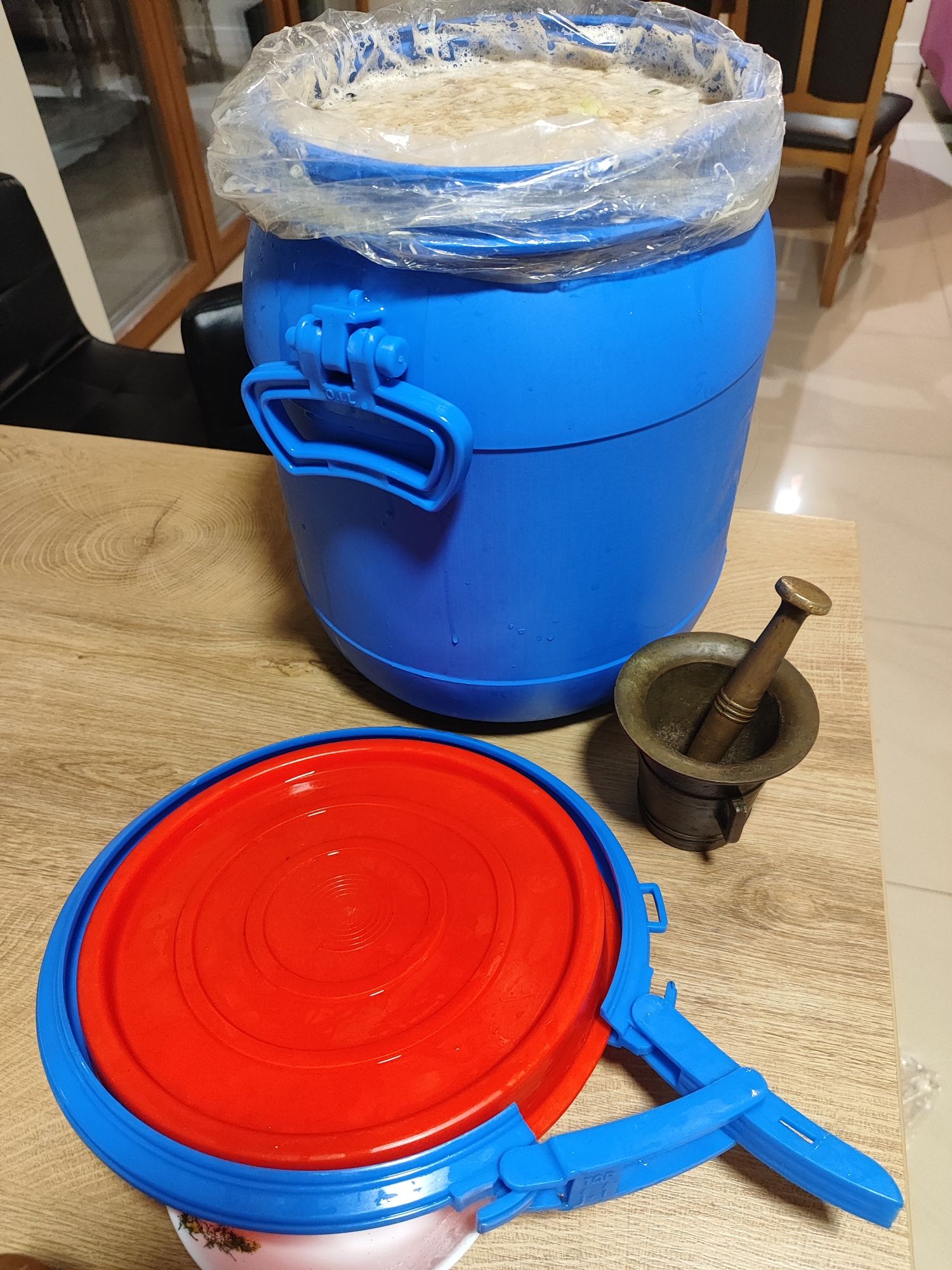 Pojemnik, beczki plastioowe