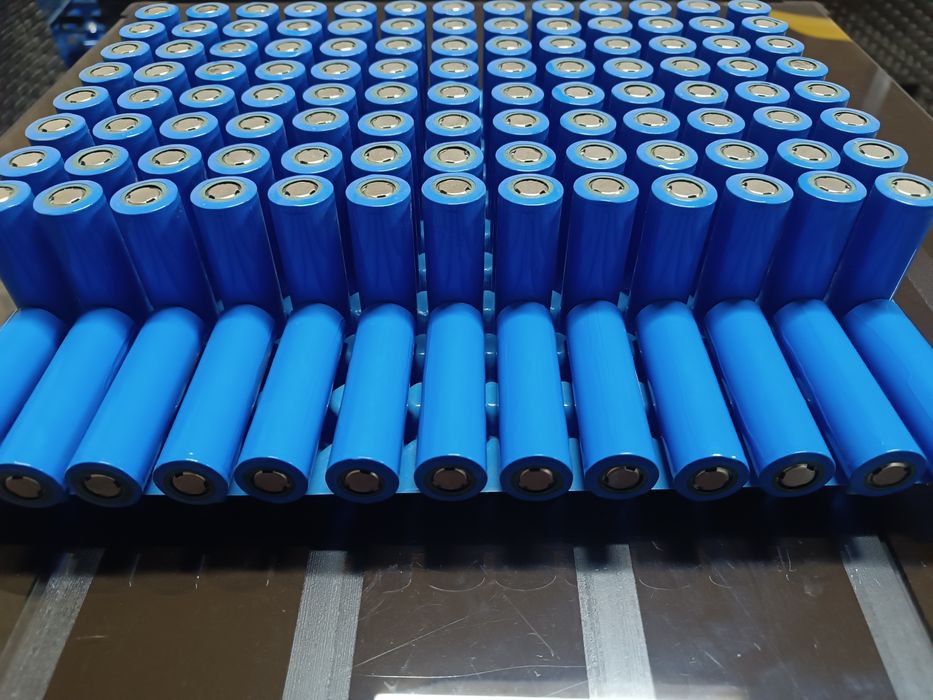 Батарейки Panasonic (Tesla) 21700 з ємністю 4800 мАг Нікелевий плюс