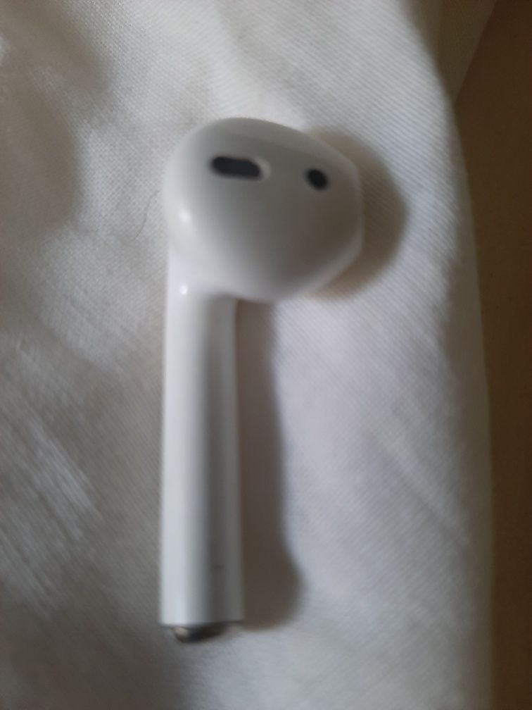 Lewą suchawka Apple airpods 2 generaci