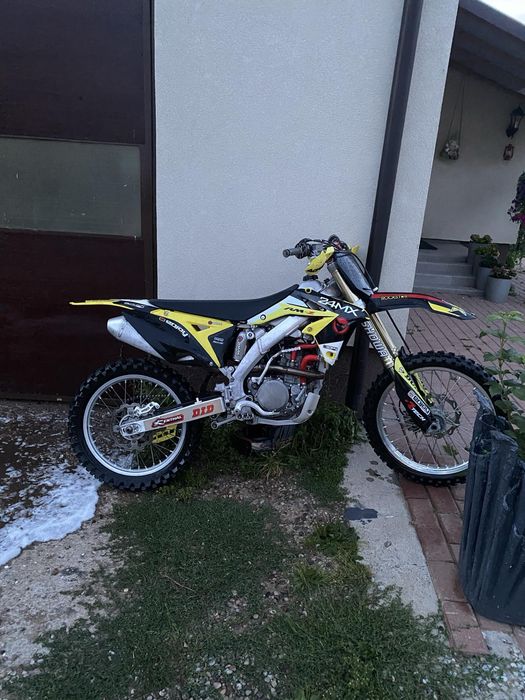 Suzuki rmz 250.