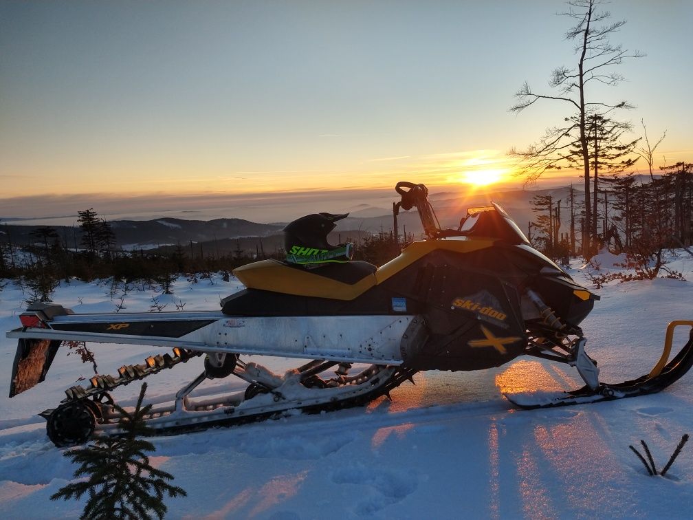 CZĘŚCI Skuter  Ski-Doo SUMMIT MXZ 800 163 BRP LYNX rotax gasienica l