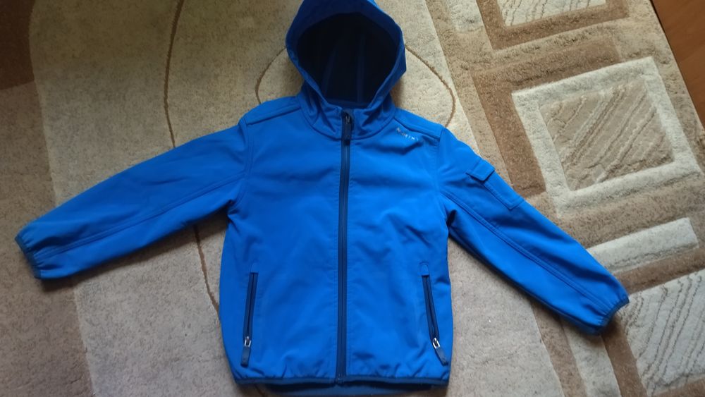 Курточки на мальчика 110-116 см