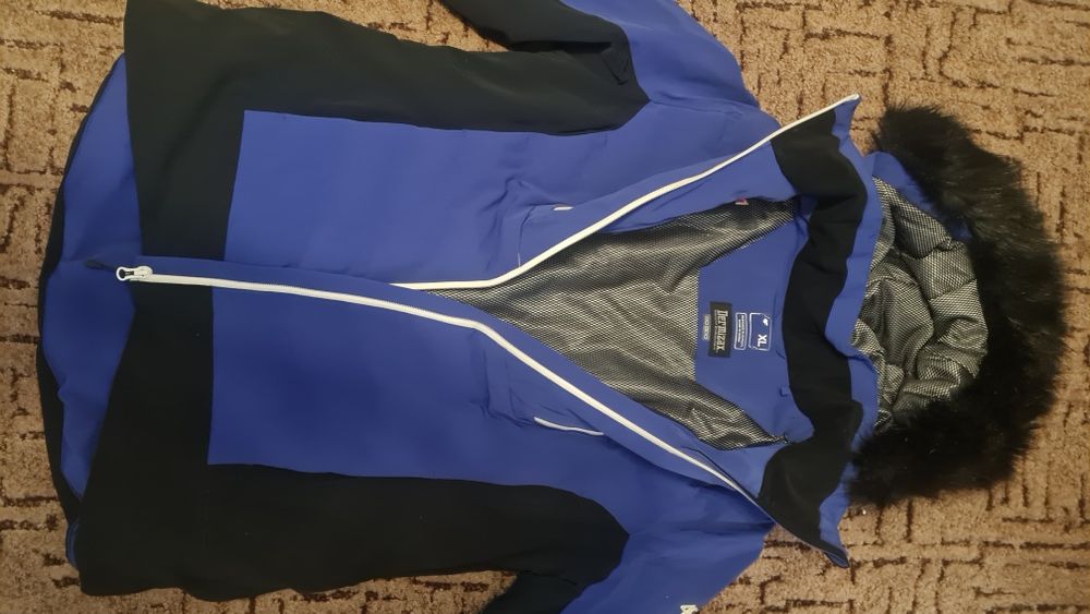 Kurtka i spodnie narciarskie damskie firmy 4f roz. L. Membrana 20 000