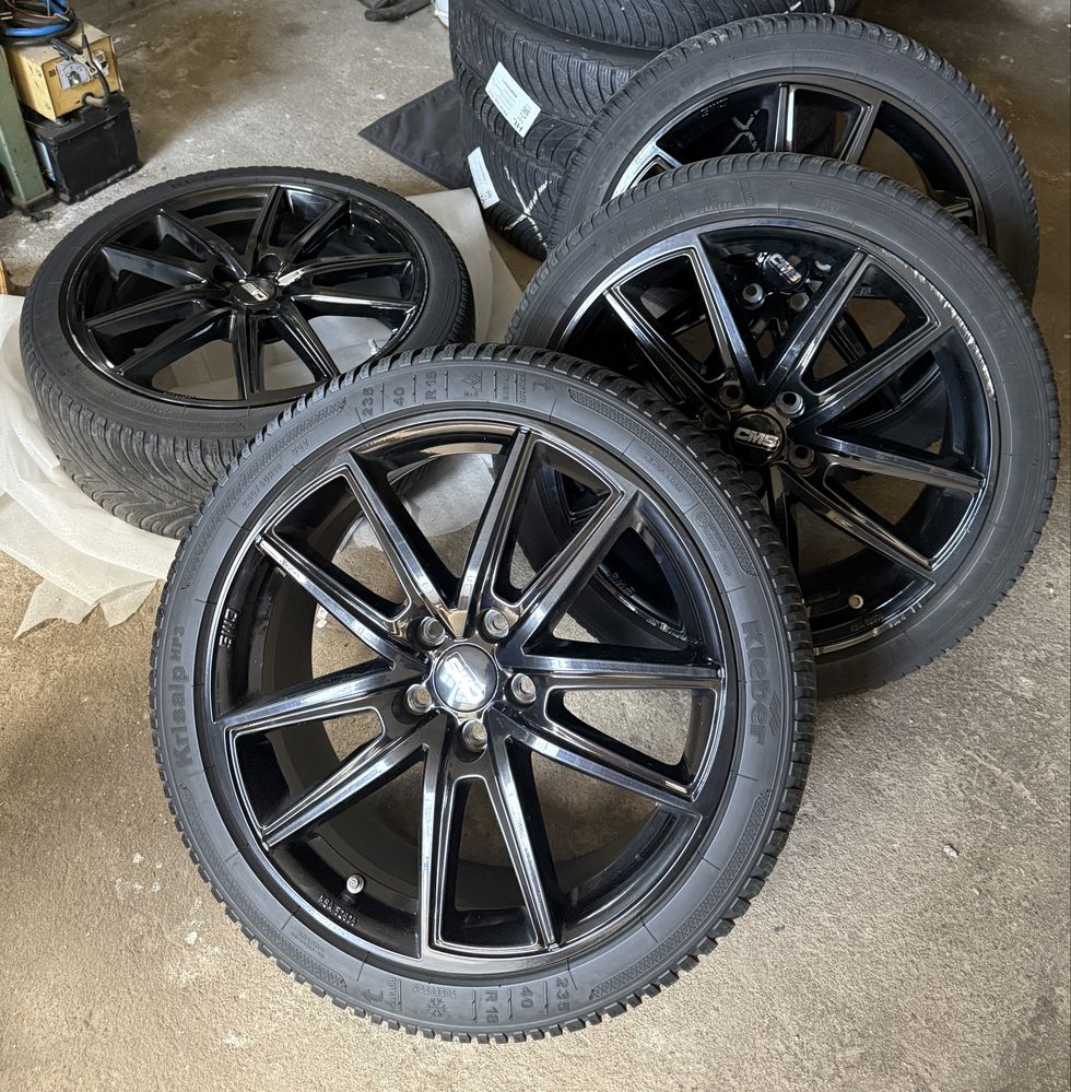 Felgi 5x108 18 z oponami