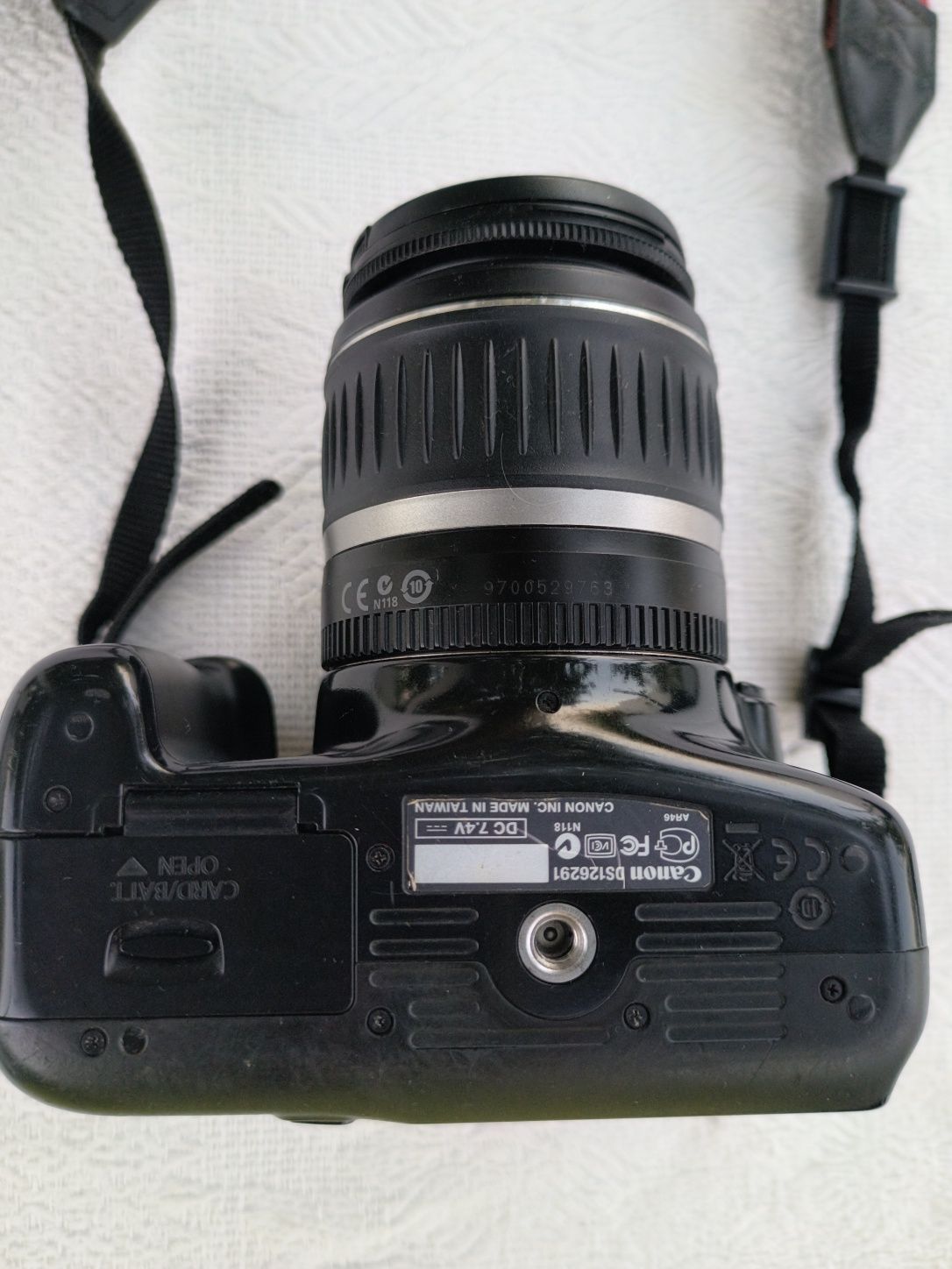 Máquina fotográfica Canon 1100D/T3 +lente 18-55 +cartão SD 16gb