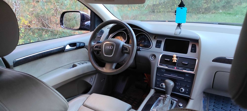 AUDI Q7 3.0TDI 2011R. Quattro triptronic 8-biegowa skrzynia