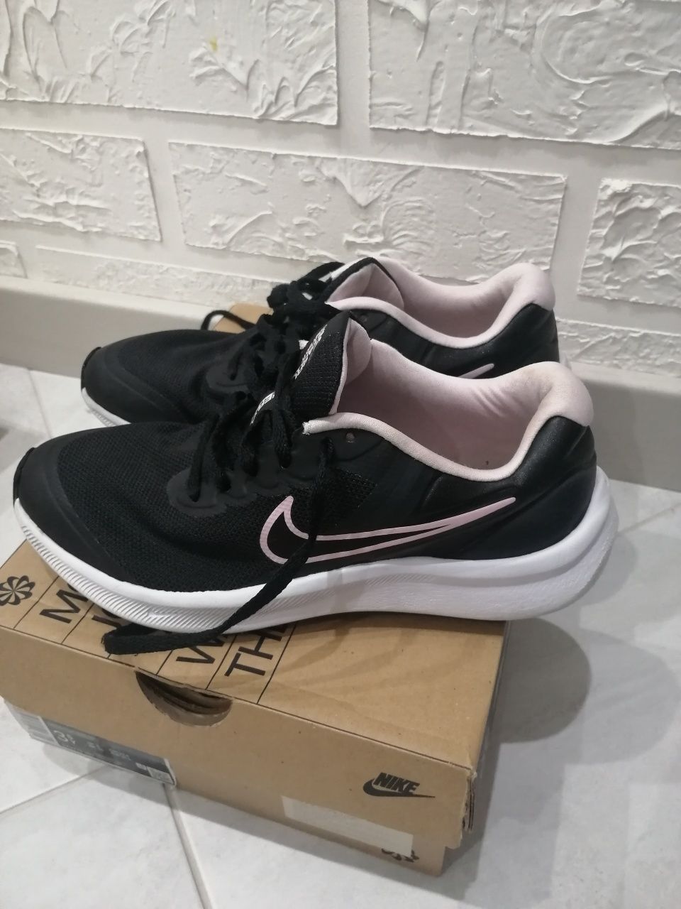 Кросівки Nike, розмір 35,5