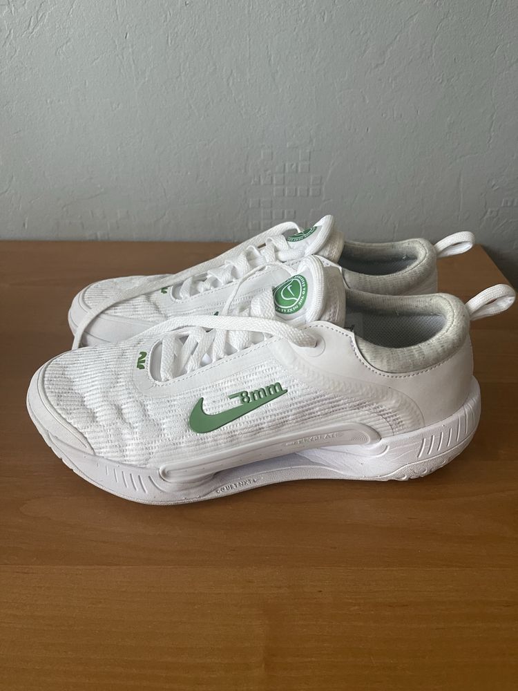 Nike Court Zoom NXT HC
