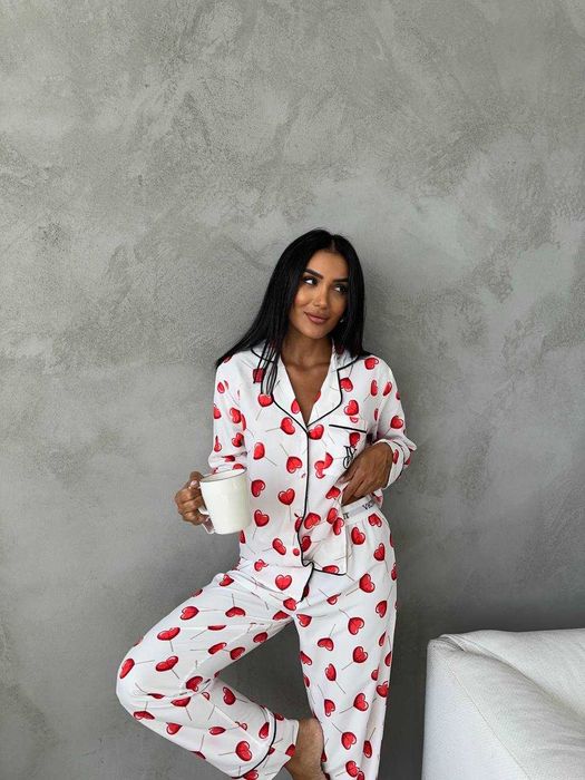 Піжама жіноча біла Вікторія Сікрет Victorias Secret, S-XL