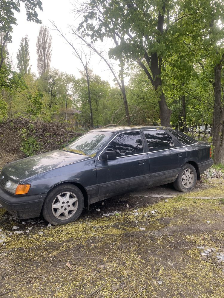 Продаю ford scorpio