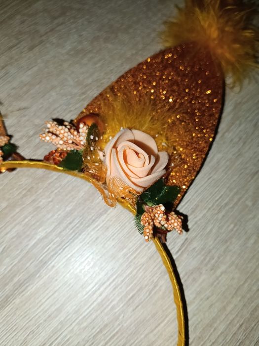 Обруч мандаринки та білочки