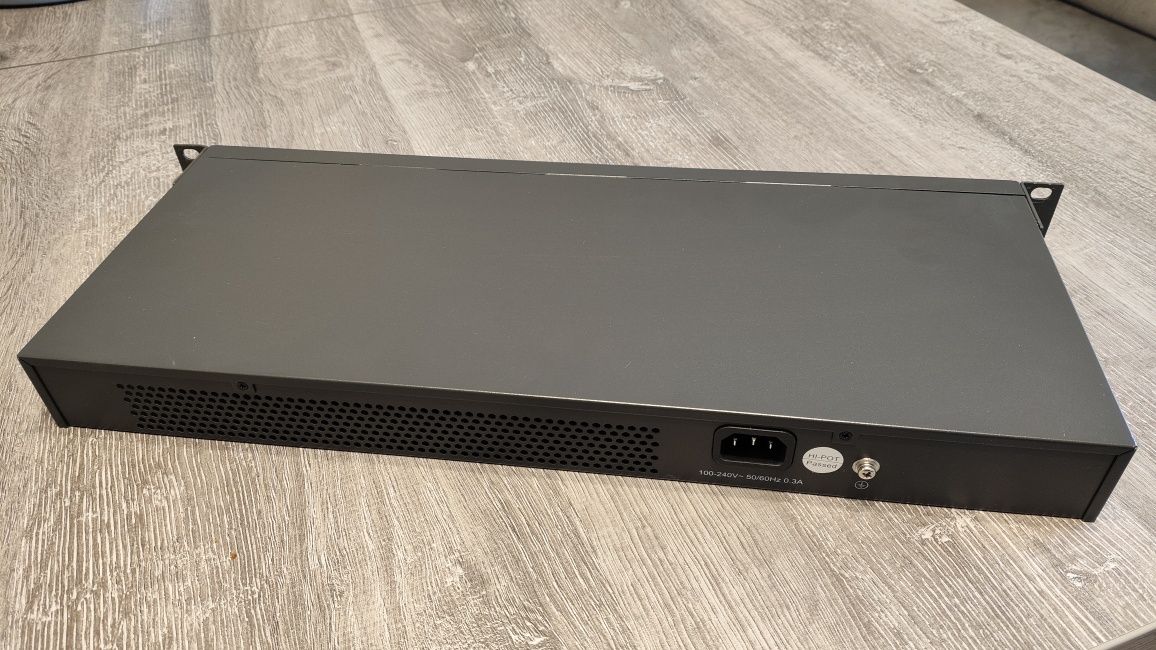 Switch gigabitowy 16p RACK TP-LINK TL-SG1016