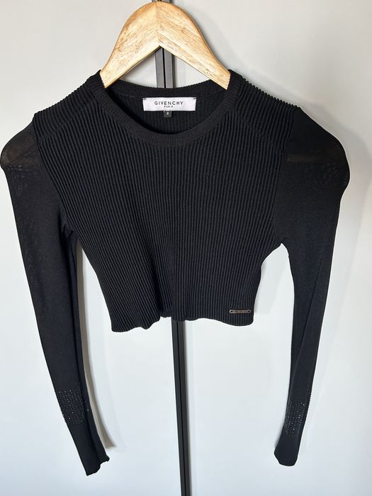 Топ вкорочений Givency